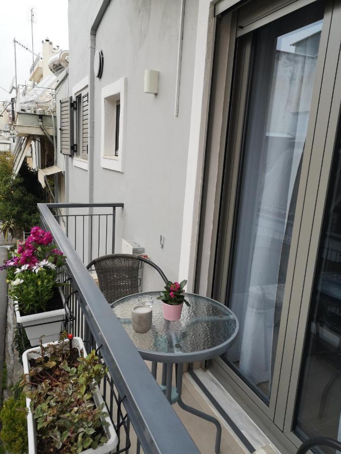 Apartamento House Dimitris & Vicky Atenas Exterior foto