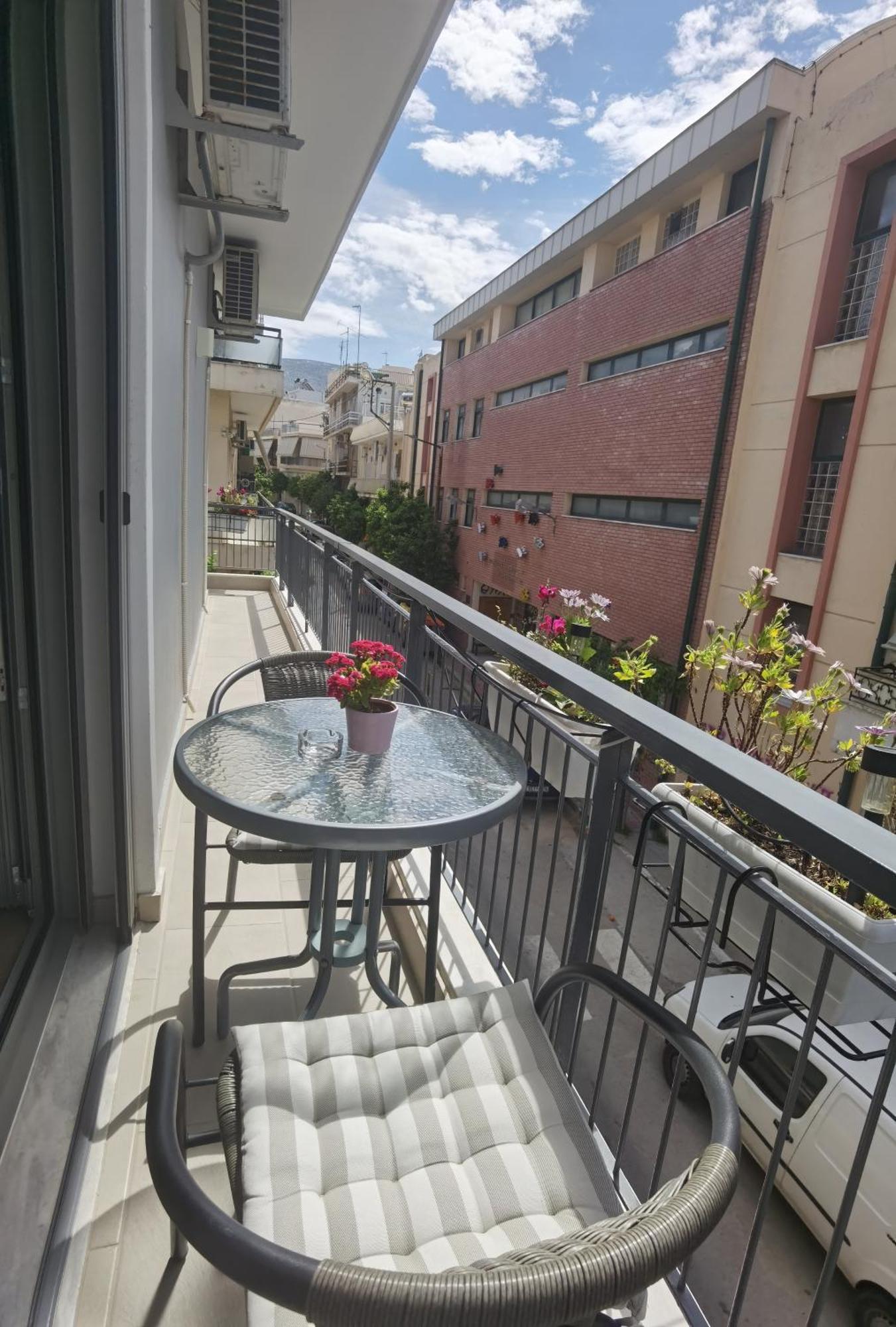 Apartamento House Dimitris & Vicky Atenas Exterior foto